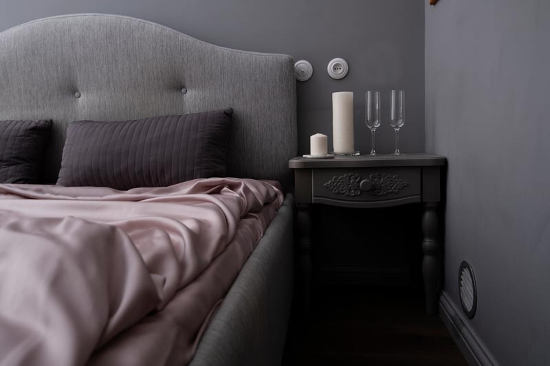 The Benefits of Sleeping on Silk